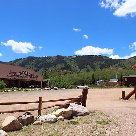 Old Corral Hotel Centennial Екстериор снимка